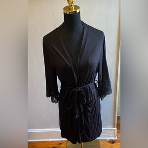 Bali Breathe Breathable Short Robe Women’s Black Size Small NWT’s